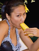 free asian gallery Thai Rowena sucking a banana